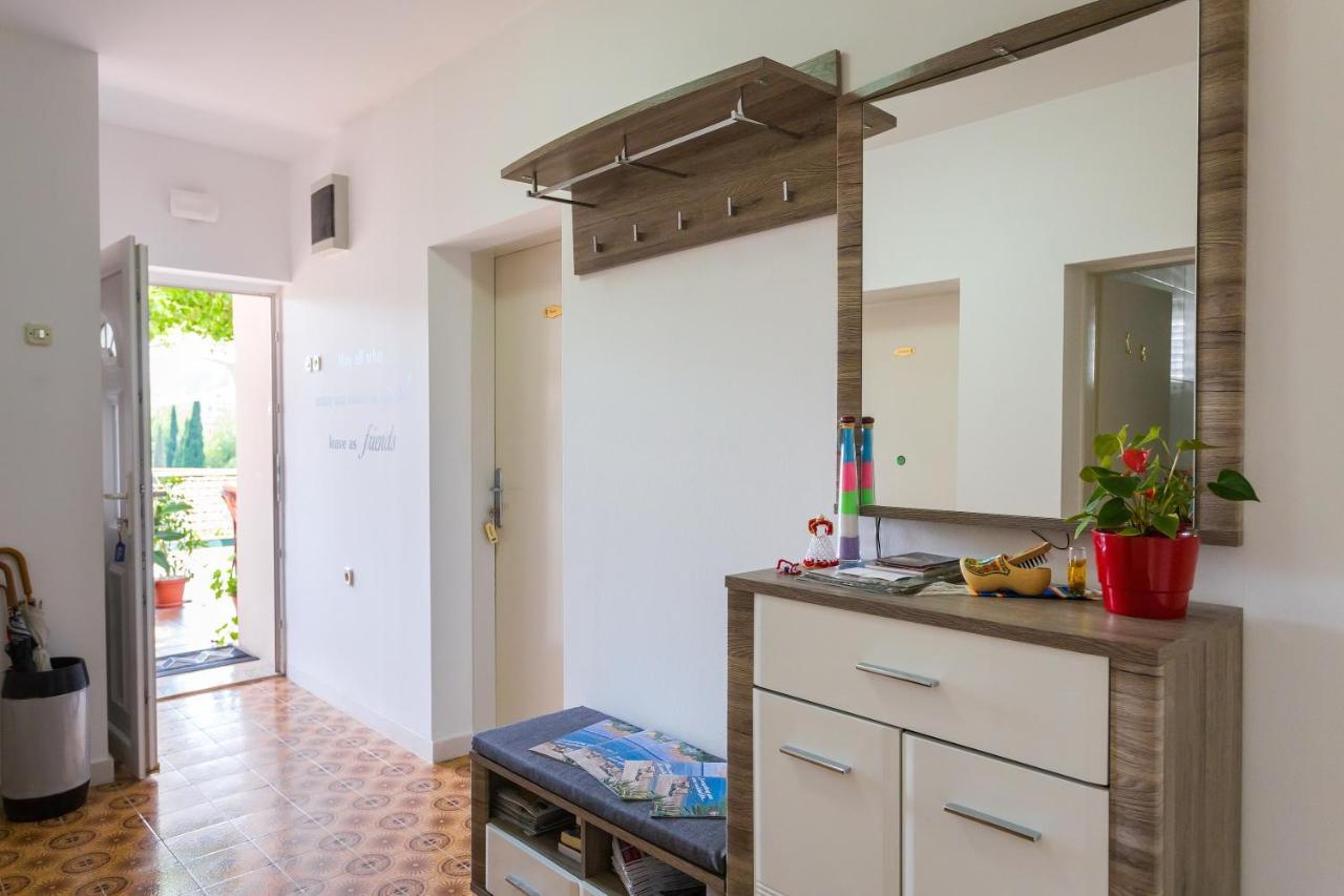 Studio Apartment Boksic ムリニ エクステリア 写真