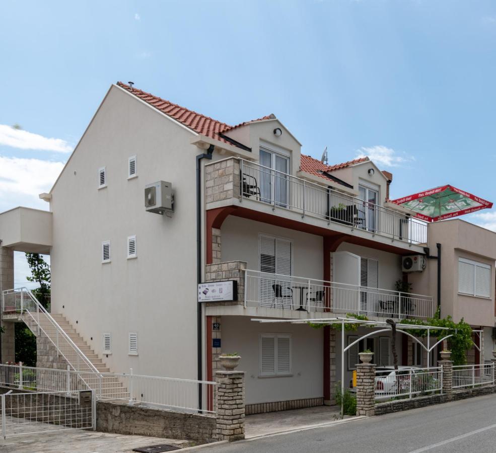 Studio Apartment Boksic ムリニ エクステリア 写真