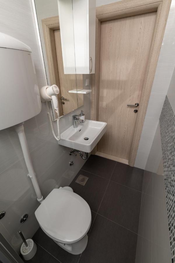 Studio Apartment Boksic ムリニ エクステリア 写真