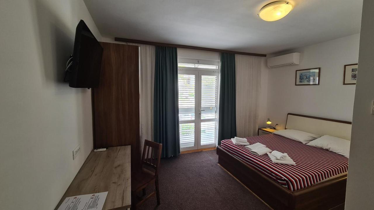 Studio Apartment Boksic ムリニ エクステリア 写真